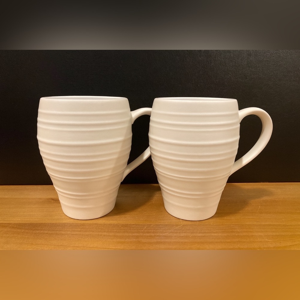 Mikasa Swirl DJ100 Square White Coffee Mug 4.5” Height set of 2